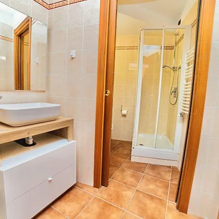 A-zona Di Bardonecchia